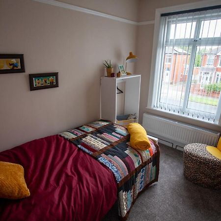 Quiet Residence Close To M6 Preston Samlesbury Exteriör bild